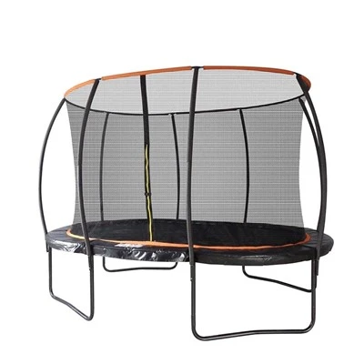Svart oval studsmatta